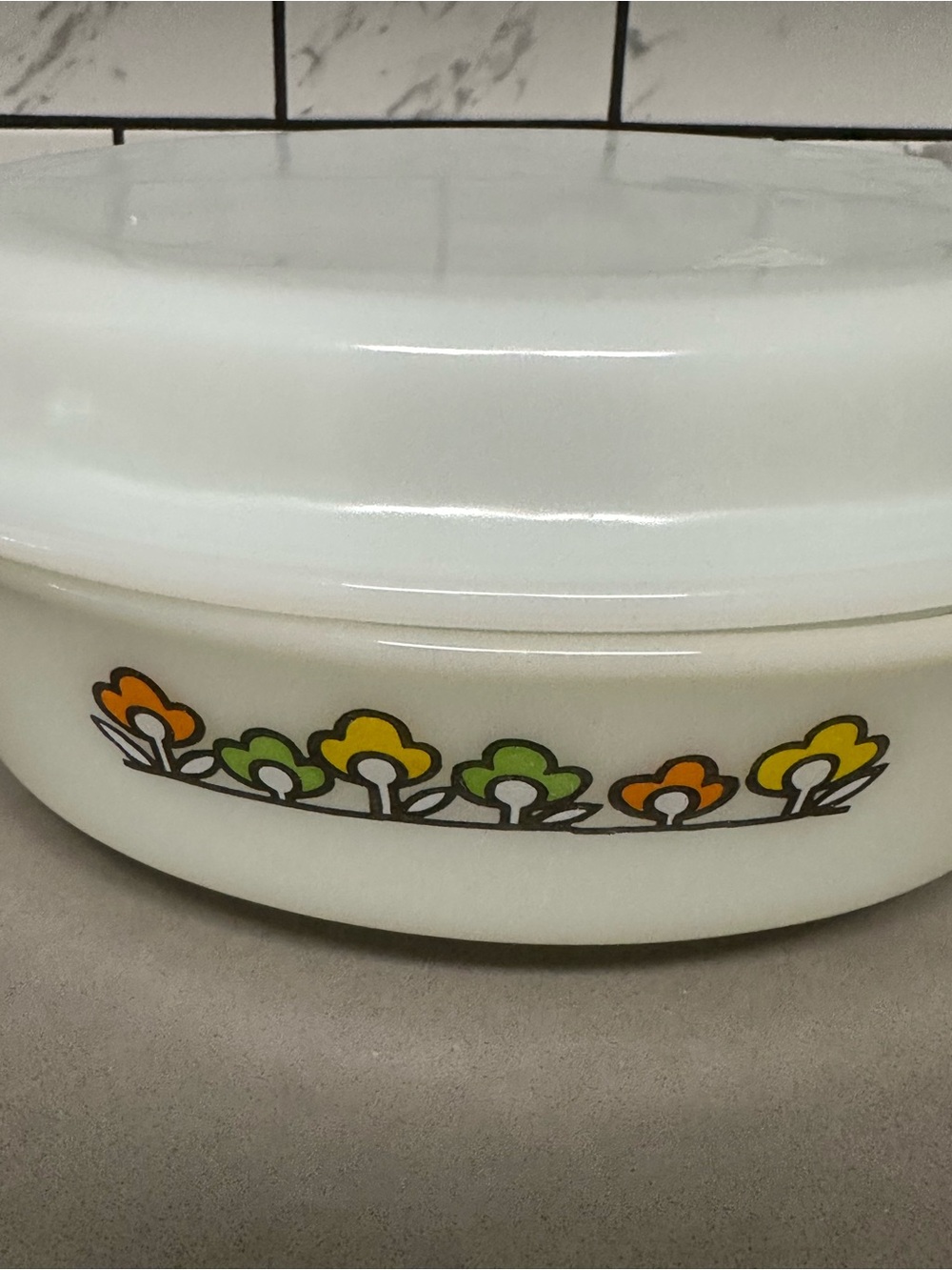 Vintage Anchor Hocking fire king Summerfield pattern casserole  dish with lid